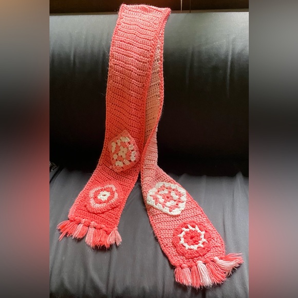 Hand knitted orange, scarf. Beautiful colors! - Picture 7 of 7